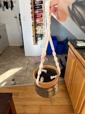 Hanging Planter - Bottom Broke